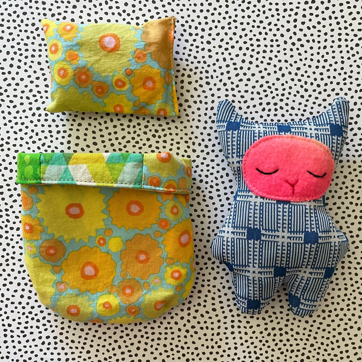 Happy Vibes Kitty Sleeping Set